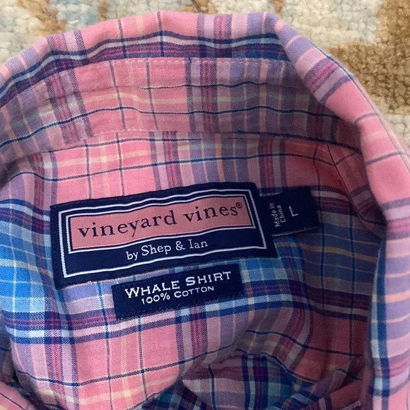 Vineyard Vines Classic Check Button Down Whale Shirt size Large - Picture 4 of 4